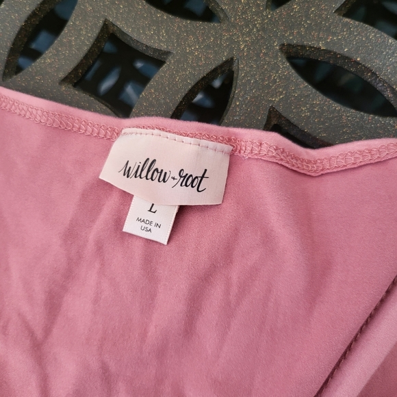 Fitted Pink twist front tank top - Picture 2 of 2